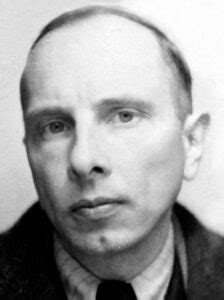 Най-големият украински национален герой се оказа агент на Хитлер