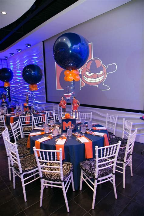 Sports Themed Centerpieces Balloon Artistry Centres Sportifs