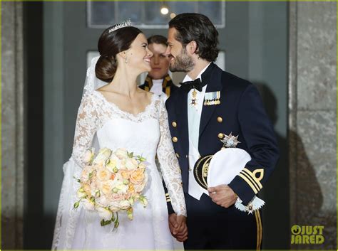 Prince Carl Philip And Sofia Hellqvist Marry In Sweden See Her Wedding Dress Photo 3393037