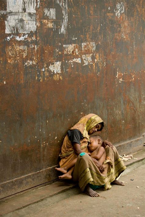 A Mother And Son Homeless On The Streets Of Dhaka Bangladesh An Image