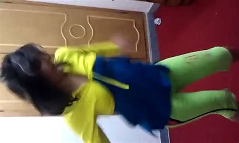 رقص دختر ايراني Video Dailymotion