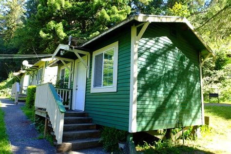 Get in touch with nature in the peaceful setting. Woodland Villa Country Cabins - UPDATED 2017 Campground ...