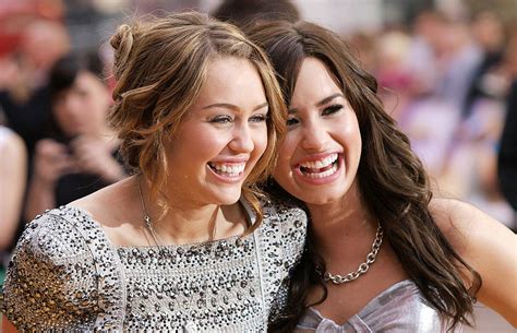 miley cyrus opened up to demi lovato about her body image struggles on