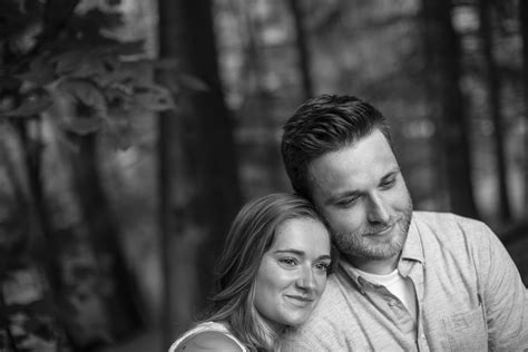 Richifield Park Engagement Session — Michigan Wedding Photographers