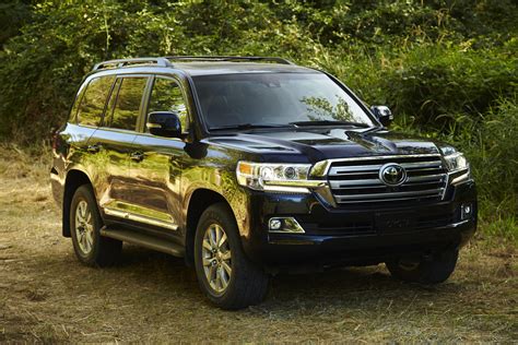 2017 Toyota Land Cruiser Review Ratings Specs Prices And Photos