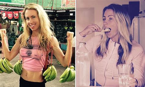 Freelee Banana Girl Heals Tooth Infection By Eating Garlic Daily Mail Online