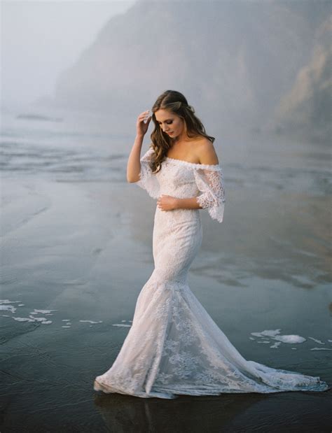 Sexy Bohemian Mermaid Wedding Dress Lace Boho Wedding Dress Strapless Wedding Dresses Bridal