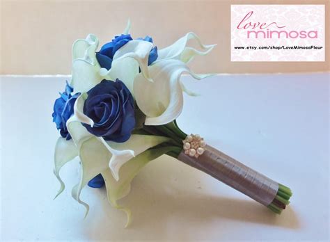 Royal Blue And White Rose Bouquet Septemberffn