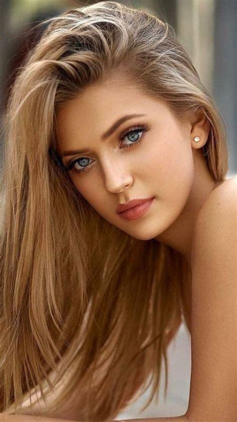 27 Gorgeous Girls With The Most Beautiful Eyes In The World ZestVine