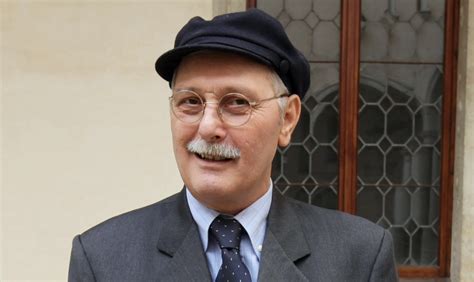 Born in latina, he won the 2010 strega prize for his novel, canale mussolini. Canale Mussolini, Pennacchi fa il bis e racconta le ...