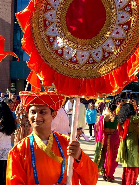 Hindu Parade Granth Dindi Comes To Grand Rapids Designdestinations