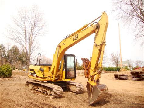 Serial number 7dk00936 but have been using 6gk00390 for parts but no luck with thank you folks for your kind replies! used for sale caterpillar 312BL Excavator w thumb