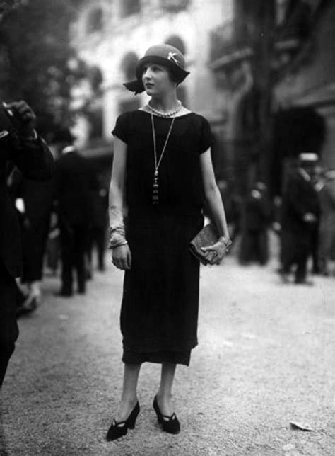 50 fabulous pictures of women s street style from the 1920s 1920s