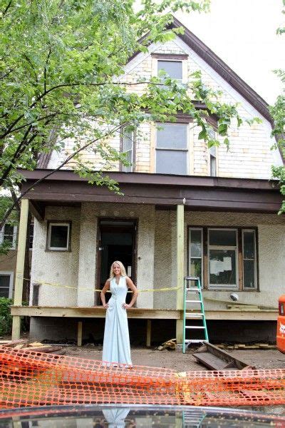 Nicole Curtis The Rehab Addict Glamour Photo Shoot At The House In A Vintage Dress