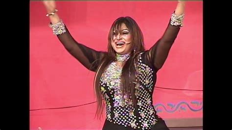 De De Gerra Anjuman Shahzadi Hot Mujra Dance Performance Best
