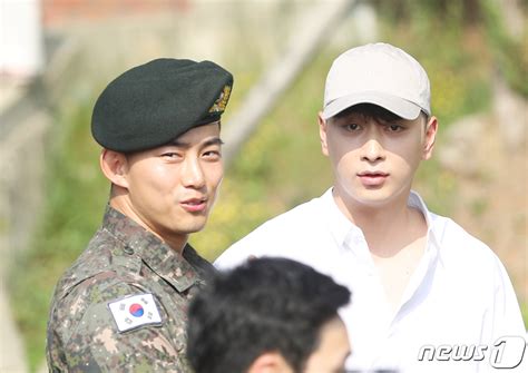 2pms Ok Taecyeon Aka Captain Korea Is Finally Discharged From The