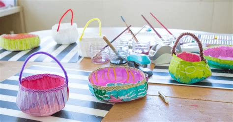 Color an easter egg or make easter art. Mini Easter Baskets - A Beautiful Easter Craft Made with Paper Plates!