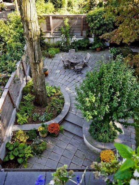 Small backyard landscape design takes planning to make the plan and ideas come to life. 37 Small Backyard Landscape Designs to Your Garden | Small ...