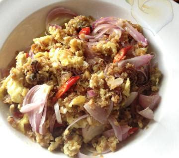 Abang teringin sangat nak makan gulai daging pekasam dan minta mak masak untuk dia sebab dia dah lama tak makan. Cara Buat Ikan Pekasam Goreng Pecah Telur - Gaya 360