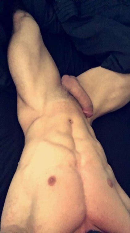 裸の成人男性tumblr ナレール