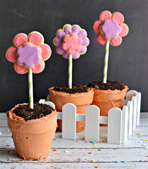 Flower Pot Cupcake Tutorial Make Standout Cupcakes With This Step By