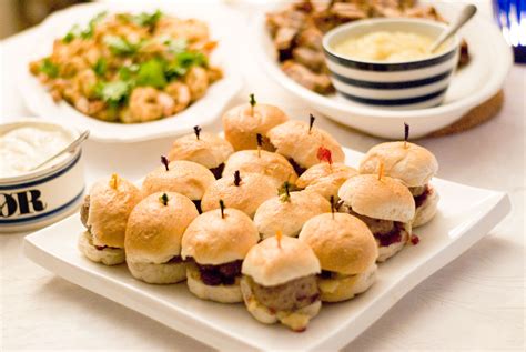 Finger food for cocktail party. DELICIOUS FINGER FOOD IDEAS U CANT RESIST ...