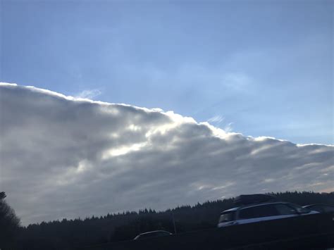 The Cloud Is Coming In A Surprisingly Straight Line Rmildlyinteresting