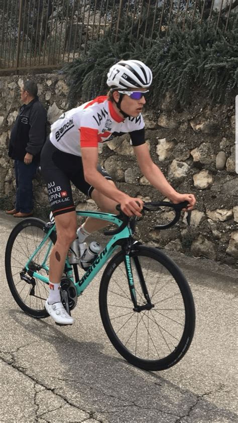 Gino mäder won stage six of the giro d'italia as egan bernal and dan martin took a step forward in the battle for pink. GP Palio del Recioto, IAM Excelsior à l'offensive, Gino ...