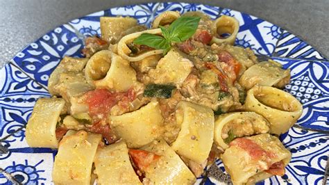 Pasta Al Tonno Con Zucchine E Pomodorini Carlo Gaiano