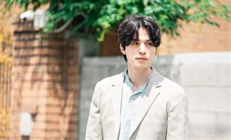The pd of the drama saw lee, and proceeded to cast him in the. Lee Dong Wook To Host SBS' Newest Talk Show