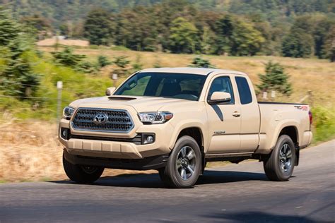 2016 Toyota Tacoma Price Jumps To 24200 Motor Trend Wot Toyota Trucks