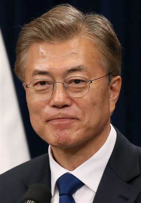 ما هو اسم رئيس كوريا الجنوبية؟