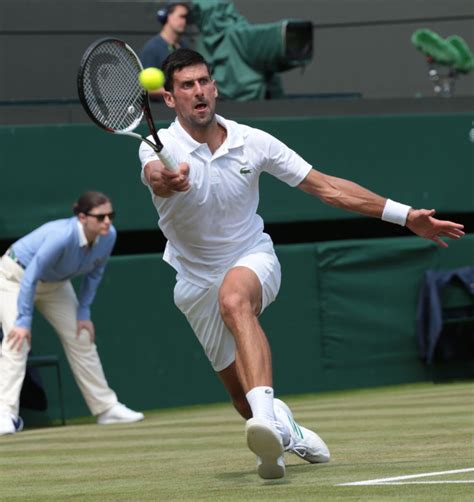 Wimbledon Novak Djokovic Cruises Into Fourth Round Upi Com