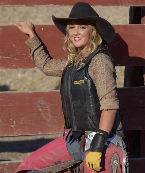 hello cowgirl meet maggie parker america s only professional female bullrider daily mail online