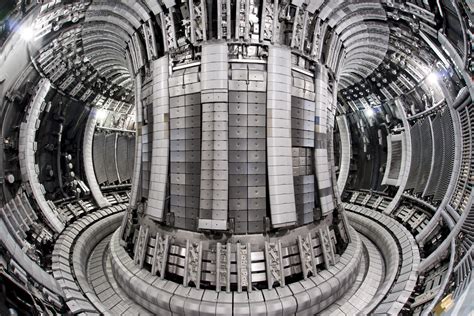 ¿cómo son los reactores de fusión nuclear