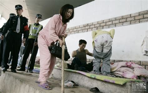 chinese drug addicts living under shenzhen overpass chinasmack