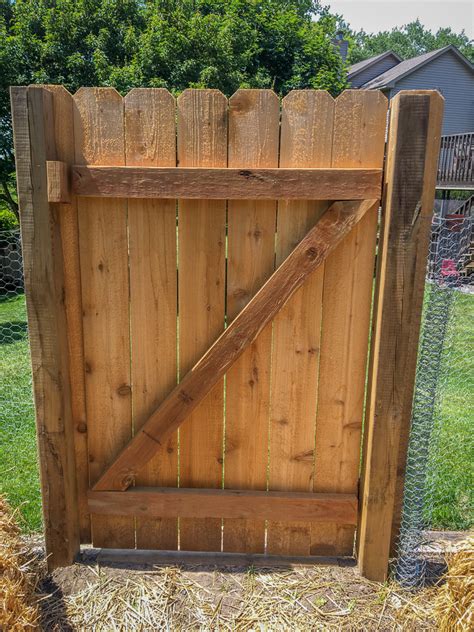 Diy Cedar Garden Gate Four Kids And A Chicken