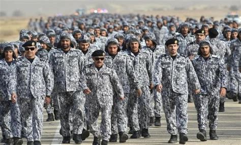 .ورئاسة كلية الملك خالد بالمدينة العسكرية التي تحمل نفس اسم العاهل السعودي الراحل، فضلا عن رئاسة كلية الحرس الوطني العسكرية. السعودية : رابط التسجيل في كلية الملك خالد العسكرية ...