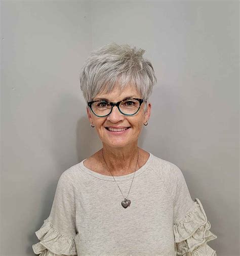 31 Flattering Hairstyles For Women Over 60 With Glasses 2023
