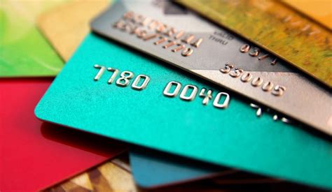 I was thinking about getting this card from discover , but i want to make sure there isn't something better before i apply plus i'm nervous giving some random company all my personal info for a card. How to Get a Credit Card With No Annual Fees — RISMedia