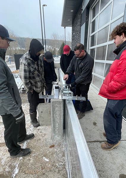 Lubers Express Oil Change Nears Opening Date Elk Valley Fernie