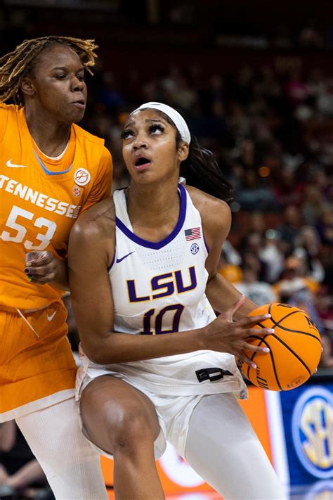 Lsu Women S Basketball A Seed In Ncaa Tournament Will Meet Hawaii In March Madness
