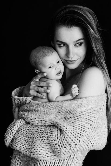 Stunning Mom And Baby Photo Shoot Ideas To Try At Home Page Of