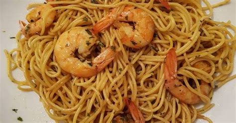 Spaghettis aux crevettes safranées sauce soja