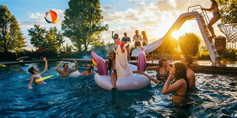 Make A Splash At This Summers Hottest La Pool Parties