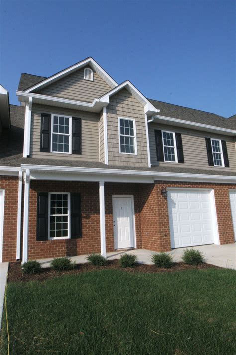 Townhouses | Edwards Construction Co. | 4th generation builder, contractor