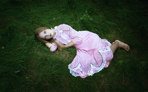 Download Wallpaper For 1920x1080 Resolution Pink Dress Girl Sleep