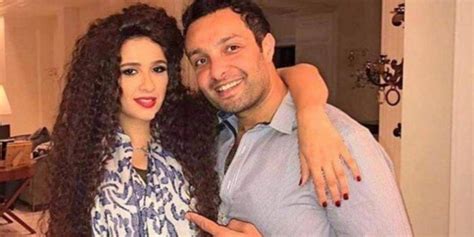 شقيق ياسمين عبد العزيز يعلق على إعلان زواجها من أحمد العوضي ويهاجم قائمة من النجوم مجلة هي