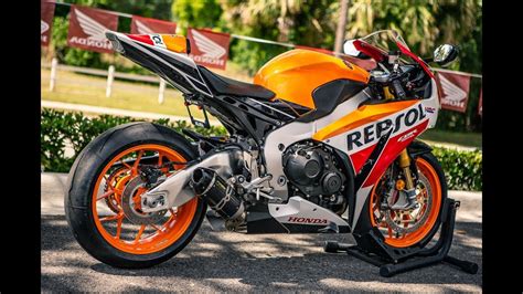Модель спортивного мотоцикла honda cbr1000rr fireblade появилась на рынке в 2004 году, придя на смену honda cbr954rr fireblade. 2016 Honda CBR 1000RR SP REPSOL *SOUND CLIP AMAZING SOUND ...