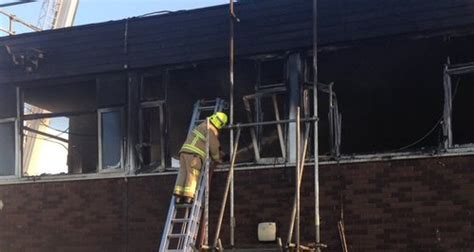 crews battle fire at southend school heart essex